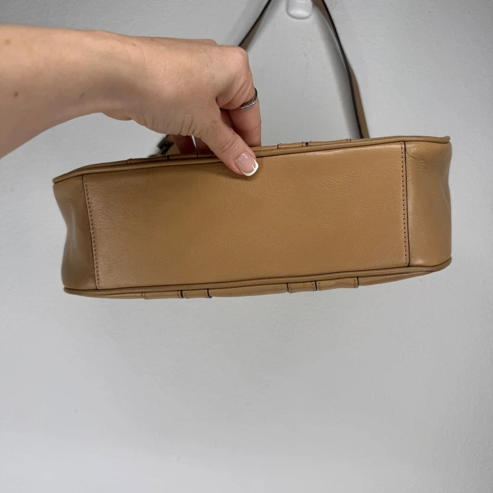 Vintage Etienne Aigner Leather Hobo Shoulder Bag Camel Old Money‎ Preppy Buckle